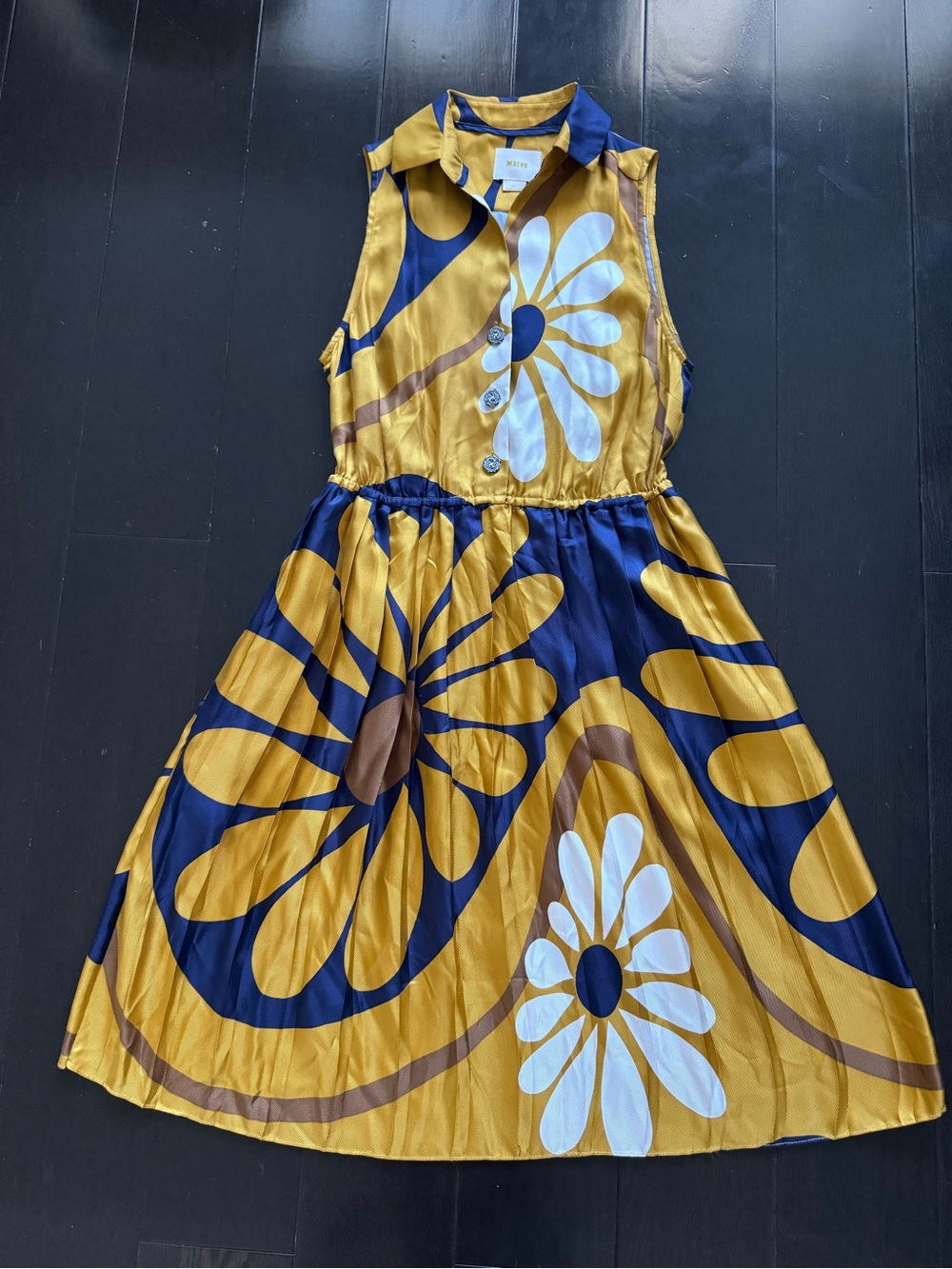 100% Silk Mustard & Navy Daisy Print Pleated Dress with Pockets
- Maeve